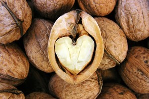 Scientists have found walnuts to be the healthiest nuts to eat as they have the ability to lower cholesterol and help reduce the risk of heart disease. Photo / Thinkstock
