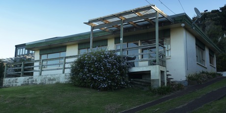 One of Air New Zealand's social club holiday homes is on Waiheke Island. Photo / Bradley Ambrose