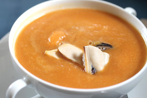 Kumara and chickpea soup with mussels. Photo / Sylvie Whinray