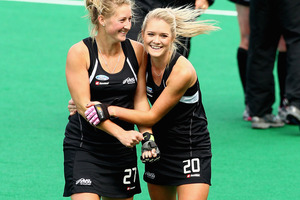 Sophie Devine and Sam Harrison of the Blacksticks. Photo / Getty Images.