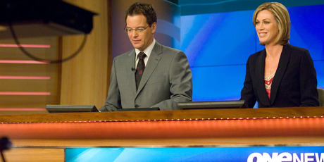 TVNZ's One News, here with newsreaders Simon Dallow and Wendy Petrie, is an example of New Zealand's focus on a one-hour national news bulletin. Photo / Supplied