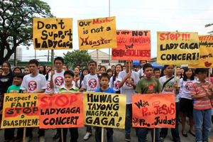 Filipino Christians rallying to stop recent Lady Gaga concerts get their message across - Predictably, mostly in English. Photo / AP