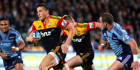 Sonny Bill Williams of the Chiefs in full flight against the Blues at North Harbour Stadium. Photo / Getty Images.
