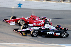 Even in pre-race practices, Scott Dixon, top, Will Power were duking it out for supremacy. Photo / AP