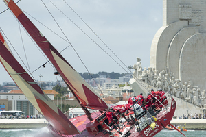 Camper in action at the start of leg eight. Photo / ETNZ