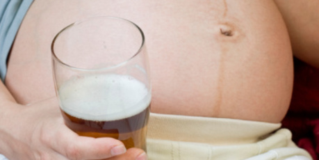 Danish researchers have found drinking in early pregnancy isn't as bad for children's neurodevelopment - but Kiwi experts disagree. Photo / file