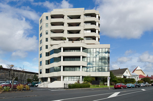 There will be plenty of interest in this Hopetoun St building.