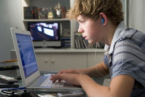 Online TV and movie content has been identified as a primary driver of uptake on fibre networks. Photo / Thinkstock