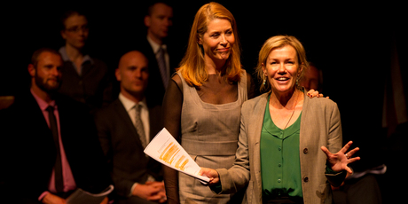 Actors Jennifer Ward-Lealand (left) and Robyn Malcolm were part of the local cast for the only New Zealand performance of the play. Photo / Steven McNicholl
