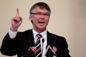 Finance spokesman David Parker says exporters and labour representatives should be represented on the Reserve Bank. Photo / Richard Robinson