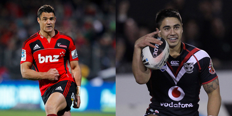 Join us here for live updates as the Crusaders take on the Bulls in Chritschurch and the Warriors face the Knights at Mt Smart Stadium. Photo / Getty Images.