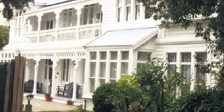 Oinako Lodge is a very English-looking house in very French surroundings.