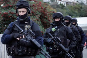 Armed offenders squads are having to deal with an increasing number of criminals who are willing to use firearms against police. Photo / APN