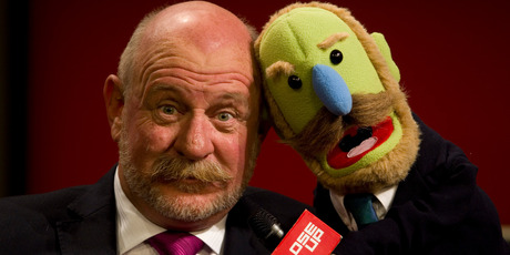 TVNZ Close Up presenter Mark Sainsbury with his lookalike Mark Muppet. Photo / Richard Robinson