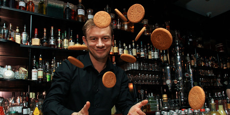 Bartender Jason Clark. Photo / Getty Images