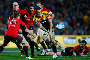 Sonny Bill Williams of the Chiefs passes during the Super Rugby Semi Final match between the Chiefs and Crusaders. Photo / Sandra Mu