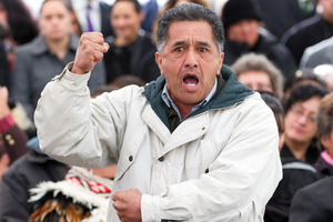 Ngapuhi kaumatua Owen Kingi, of Whangaroa, speaks during the powhiri before the Waitangi Tribunal hearing on water rights. Photo / Mark Mitchell