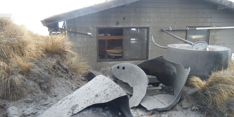Debris hurled from Mt Tongariro badly damaged the Ketetahi hut. Photo / DoC