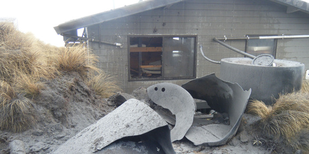 Debris hurled from Mt Tongariro badly damaged the Ketetahi hut. Photo / DoC
