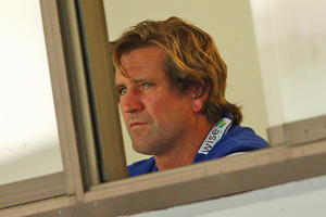 Bulldogs coach Des Hasler has lashed out at the referees of his side's win over the Newcastle Knights. Source / Getty Images