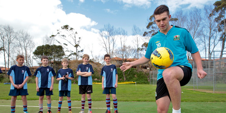 Tim Payne visits his old school, Sacred Heart. Photo / Michael Craig