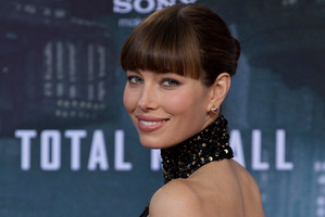 Jessica Biel stunned in a backless Elie Saab gown at the Total Recall premier.
Photo / AP