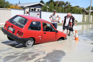 Liquefaction could be an issue in areas that are hundreds of kilometres away from the epicentre, says Gregory De Pascale. Photo / Geoff Sloan