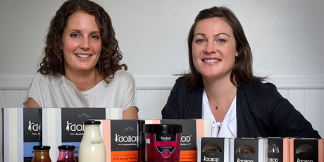 Julia Crownshaw (left) and Christie McCarthy, founders of the Dollop Pudding food business. Photo / Natalie Slade