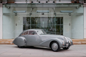 A rare Bentley that raced at Le Mans in 1939 has been returned home to the carmaker's heritage showroom at Crewe.