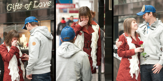 Jason Toth goes down on one knee to ask Hayley Ashmore to marry him. Photos / Michelle Hyslop