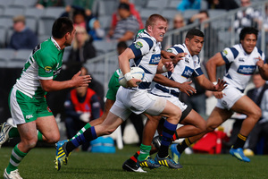 Gareth Anscombe of Auckland carves up the Manawatu defence during the round three ITM Cup match between Auckland and Manawatu at Eden Park. Photo / Getty Images.