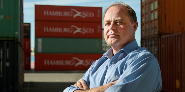 Commerce Minister Craig Foss' paper on improving reporting for KiwiSaver investors doesn't go far enough to ensure accurate, meaningful information so people can improve their financial choices. Photo / APN