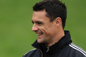 Dan Carter's ageing body is causing concern for All Blacks coach Steve Hansen, who referred to him today as a "red-flag athlete". Photo / Getty Images.