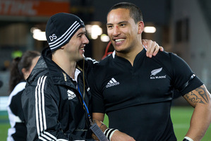 Darryl Sabin with Hosea Gear. Darryl is the All Blacks' official 23rd man. Photo / Sarah Ivey