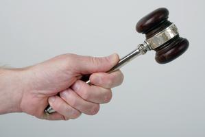 Unlike bloggers and tweeters, judges can't just let fly with a string of expletives. Photo / Thinkstock