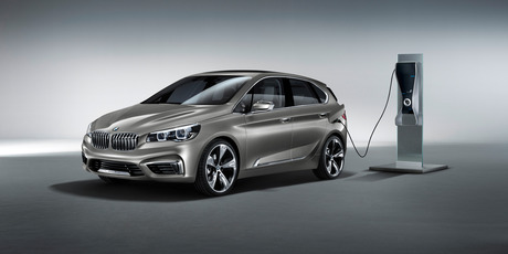 The Active Tourer has a rather un-BMW-like compact semi-MPV body style.