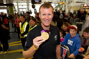 Mahe Drysdale was sceptical of the belt but agreed to try it. Photo / Steven McNicholl