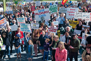Protesters call the school plans "abusive". Photo / SNPA