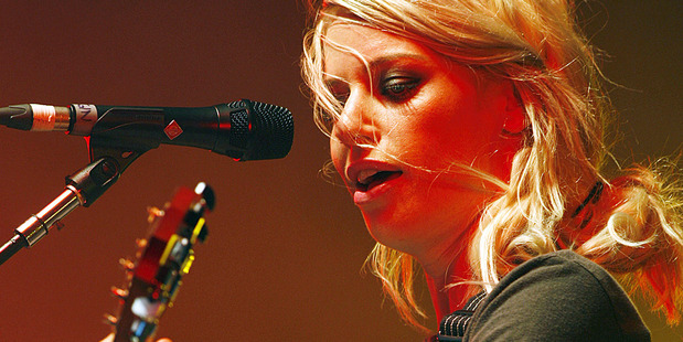 Kiwi music fans can vote for Gin Wigmore and Kimbra in the MTV European Music Awards. Photo / John Stone