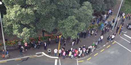 More than 100 people turned up to the money drop. Photo / APNZ