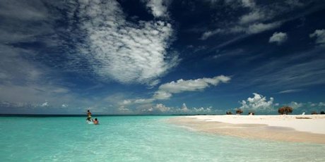A dream itinerary in Cuba takes in both urban bustle and tropical relaxation. Photo / Creative Commons image by Wikimedia user Vgenecr