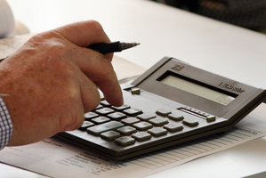More people feel cash-strapped this quarter. Photo / APN