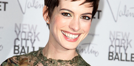 Anne Hathaway has married Adam Shulman in Big Sur, reports say. Photo / AP