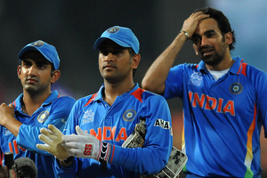 MS Dhoni (middle) along with teammates Gautam Gambhir (left) and Zaheer Khan of India. Photo / Getty Images