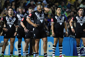The Kiwis stand in goal waiting for a conversion attempt during the International Test match between the Australian Kangaroos and the New Zealand Kiwis. Photo / Getty Images.
