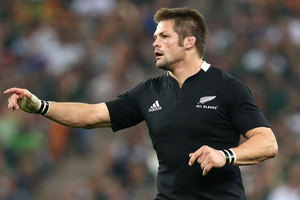Richie McCaw became the first player to win 100 tests with the 32-16 defeat of the Springboks in Soweto. Photo / Getty Images.