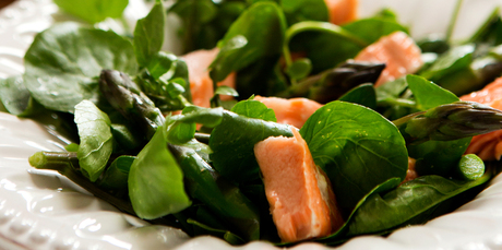 Asparagus and baked salmon salad with oyster sauce and mirin. Photo / Babiche Martens
