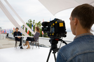 If you're not an expert, then perhaps you're not entitled to have your opinion aired in public, writes Patrick Stokes. Photo / Thinkstock