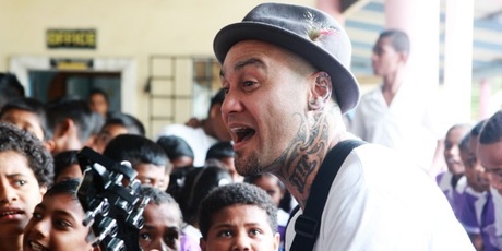 Tiki Taane entertains a class of Fijian schoolchildren. Photo / Norrie Montgomery