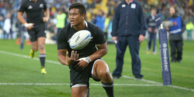 All Blacks wing Julian Savea has graduated from scoring tries in Super Rugby to scoring in tests. Photo / Getty Images